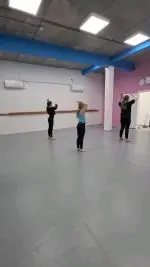 Amazing work from @laurenrobertson_xx and her junior contemporary class.

#lcdc #danceclass #lcdcdanceandfitness #musselburgh #dancestudio #dancestudioscotland #scotlanddancestudio #dancelife #dancersofinstagram #dancersofscotland #allmechoreo #scottishtalent #scottishdancers #dancevideo #danceschoolscotland #danceschoolforchildren #childrensdance #childrensdanceclasses #eastlothianparents #eastlothianparents